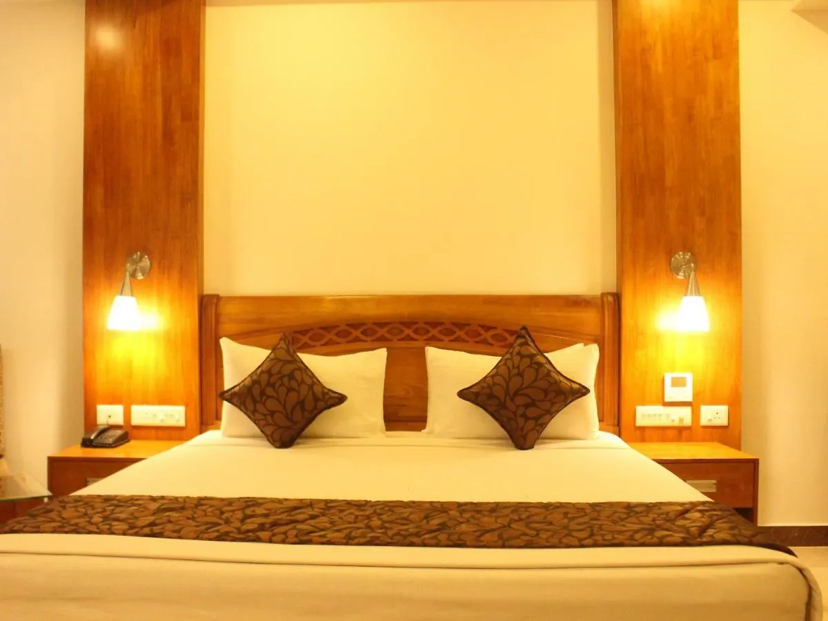 The Hotel Canoe Kannúr